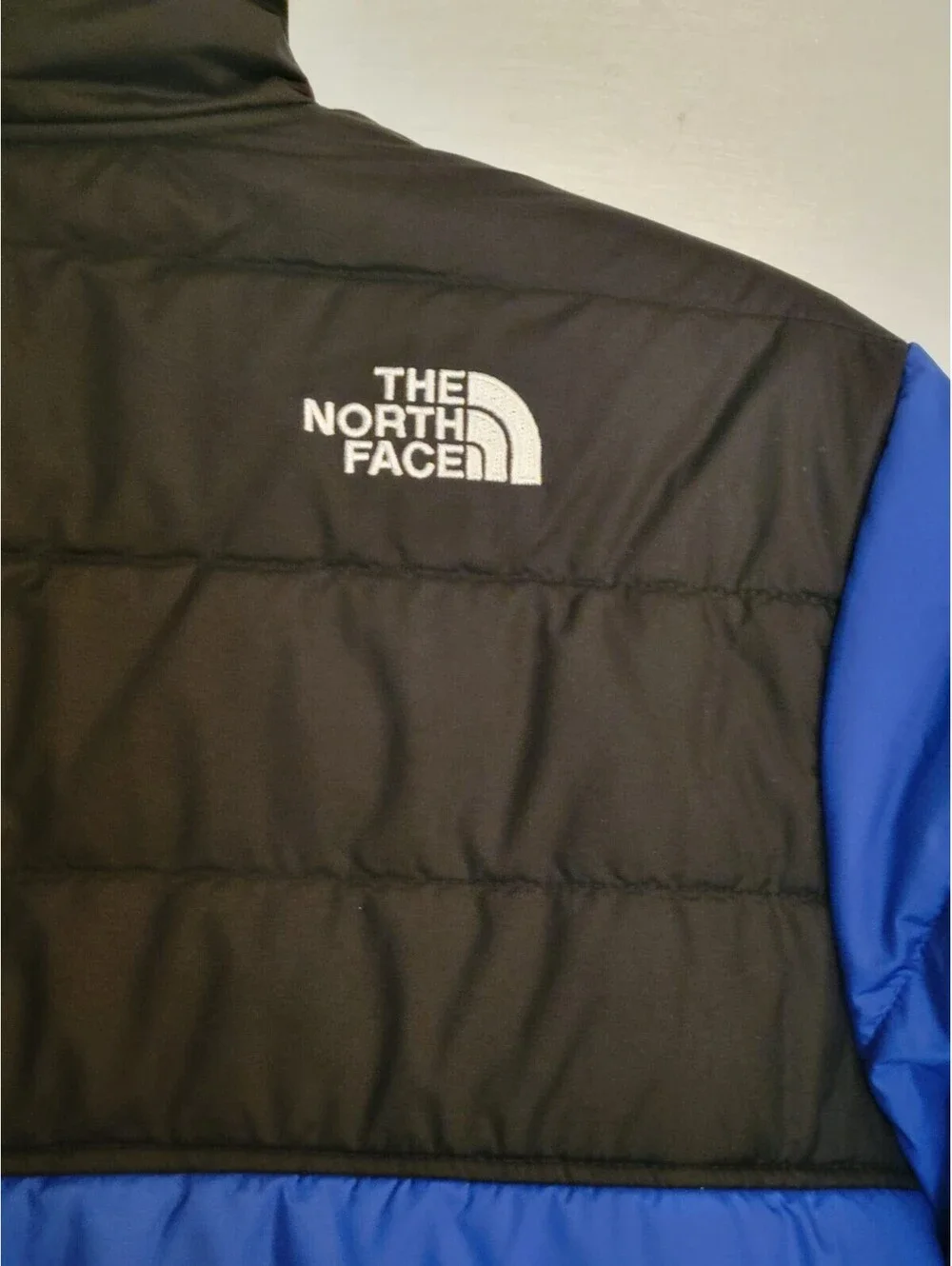 THE NORTH FACE BOYS REVERSIBLE MOUNT  PUFFER JACKET FLEECE Size L